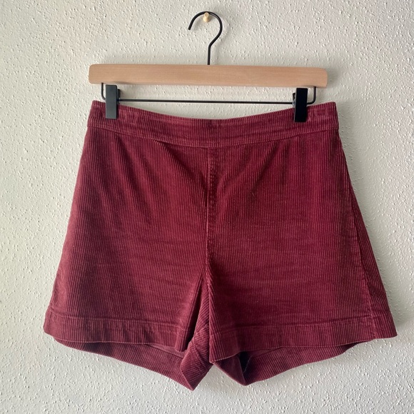 *SOLD* Madewell Williams High-Waisted Corduroy Shorts in Burgundy - Picture 6 of 7